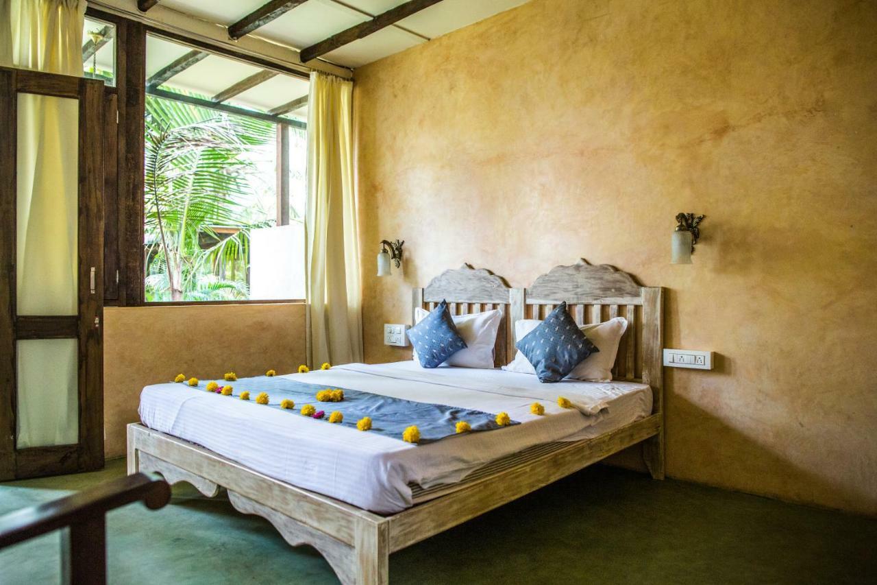 Devarya Wellness Beach Resort Morjim Cameră foto